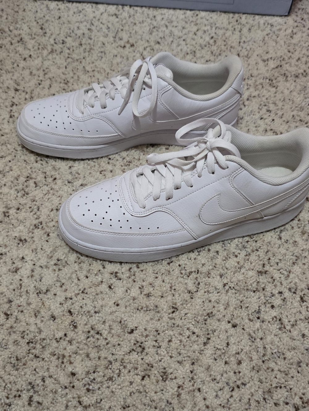 Nike Men’s White Low-Top Leather Sneakers